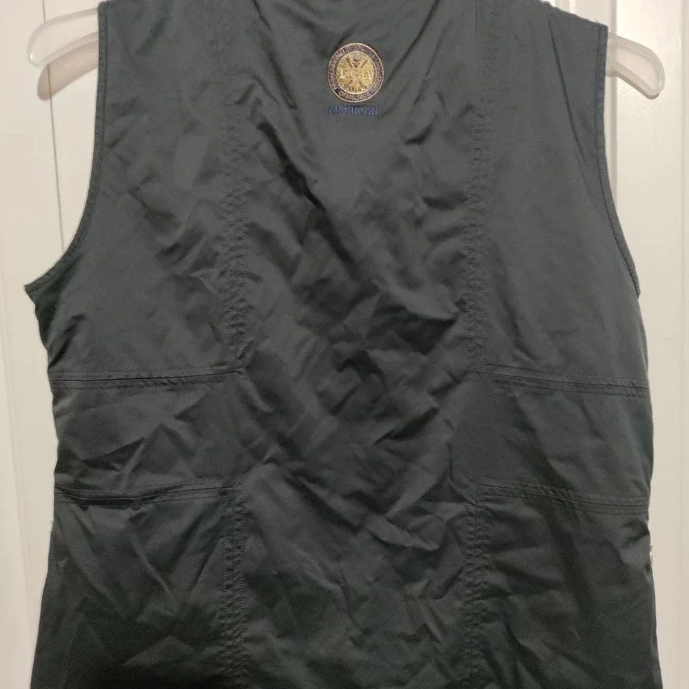 Nike P.G.A Michigan Vest size large